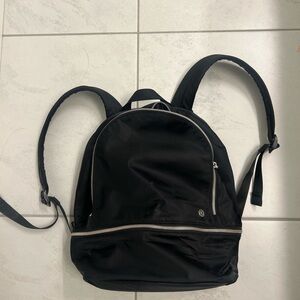Lululemon city adventure 21L Black Backpack